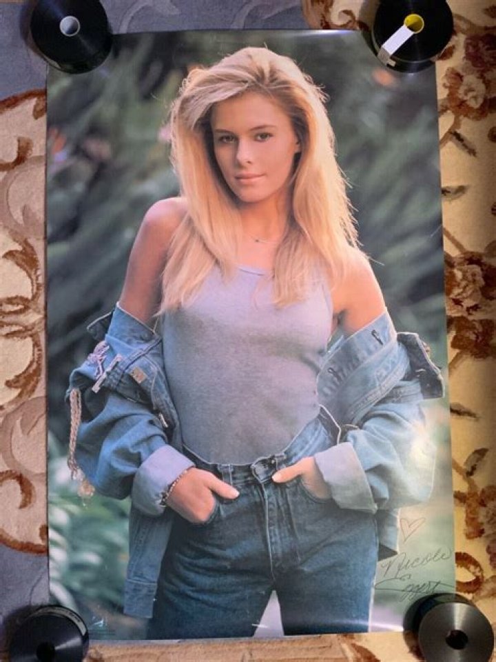 Nicole Eggert Poster G87257 - CelebPoster.com
