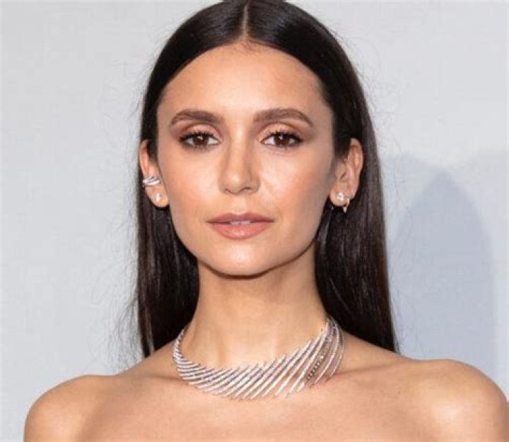 Nina Dobrev Bio (Wiki) 
