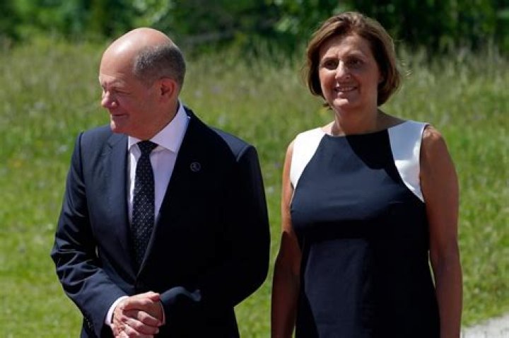 Olaf Scholz Religion: Is He Christian Or Jewish? Parents And Family