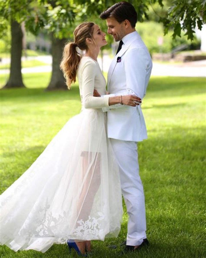 Olivia Palermo’s Carolina Herrera two-piece wedding dress: cute or budget?