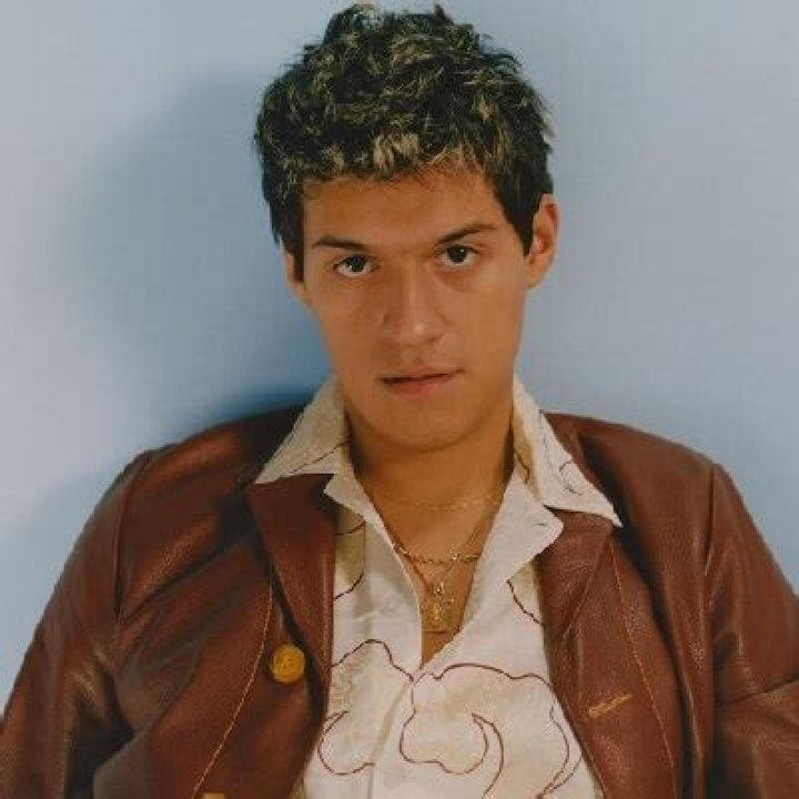 Omar Apollo Bio (Wiki) 