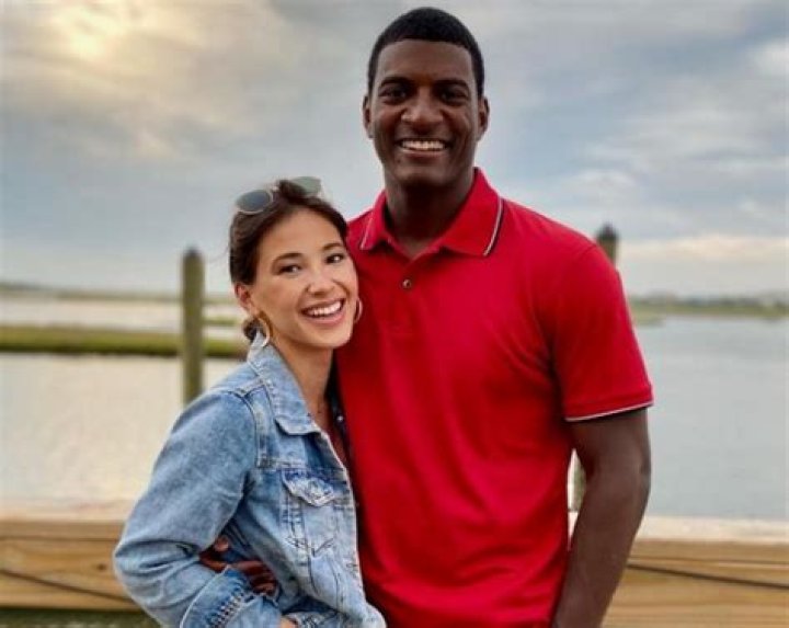 Omar Jimenez Wife, Is He Married To Maya Voelk? Age And Wikipedia Bio