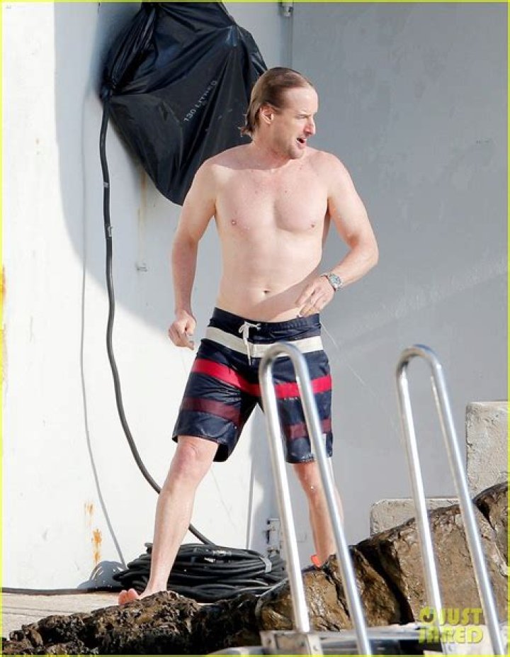 Owen Wilson Shirtless