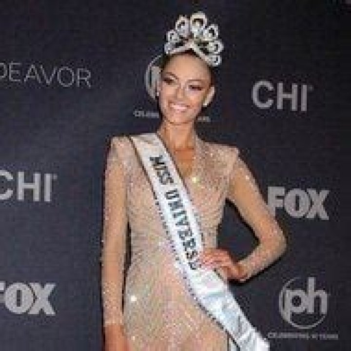 Oxana Fedorova - Age, Family, Bio