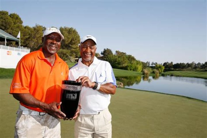 Ozzie Smith Net Worth - Wiki, Age, Weight and Height, Relationships, Family, and More