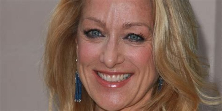 Patricia Wettig - Age, Family, Bio