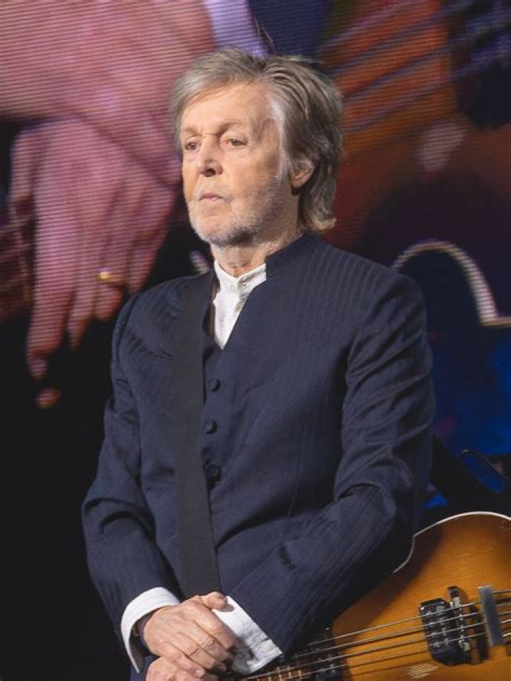 Paul McCartney Bio (Wiki) 