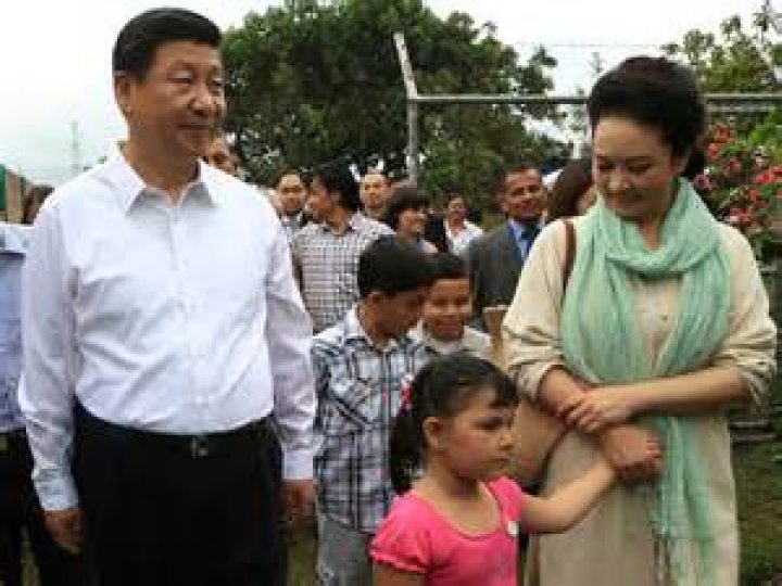 Peng Liyuan - Age, Family, Bio