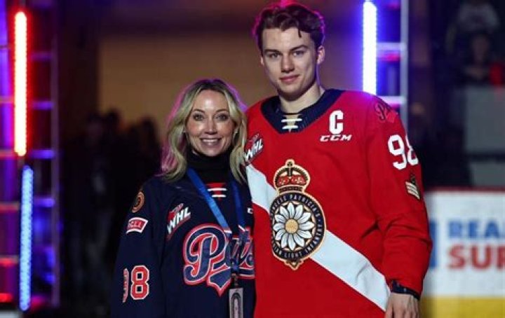 Pete Davidson bought a house with his mom and lives in the basement
