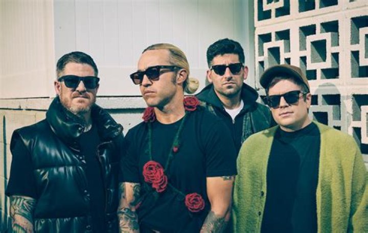 Pete Wentz wants to take his baby on Fall Out Boy tour