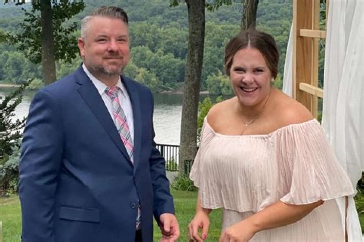 Public speaker, Kirsten Haglund is now divorced with her husband Ryan Smith