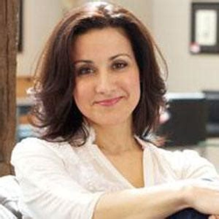 Ramona Milano - Age, Family, Bio