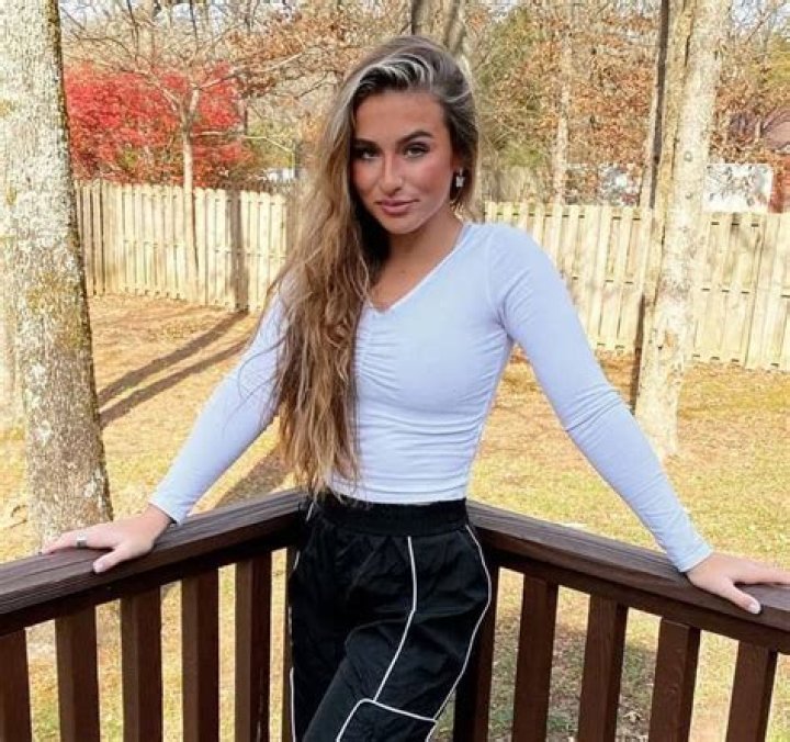 Riley Saurage - Age, Family, Bio