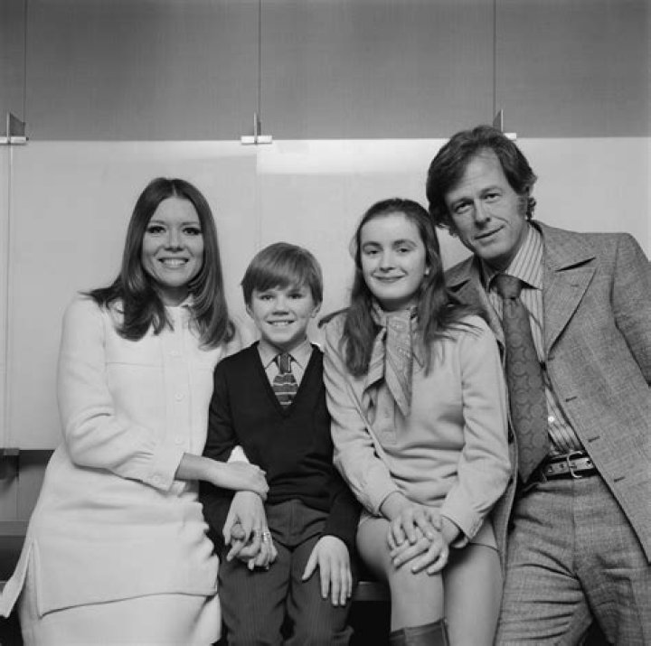 Robert Culp Net Worth - Wiki, Age, Weight and Height, Relationships, Family, and More
