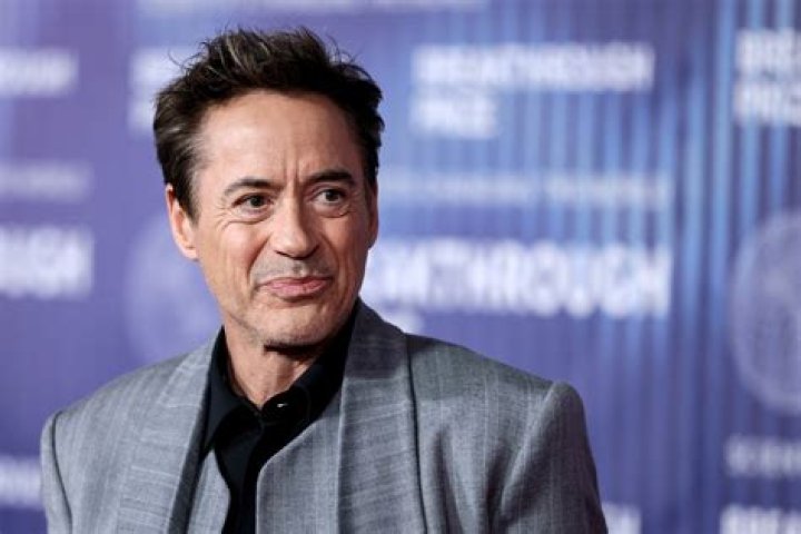 Robert Downey Jr. (Movie Actor) - Age, Family, Bio