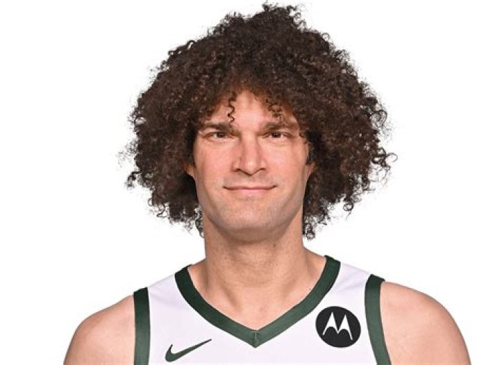 Robin Lopez Bio (Wiki) 