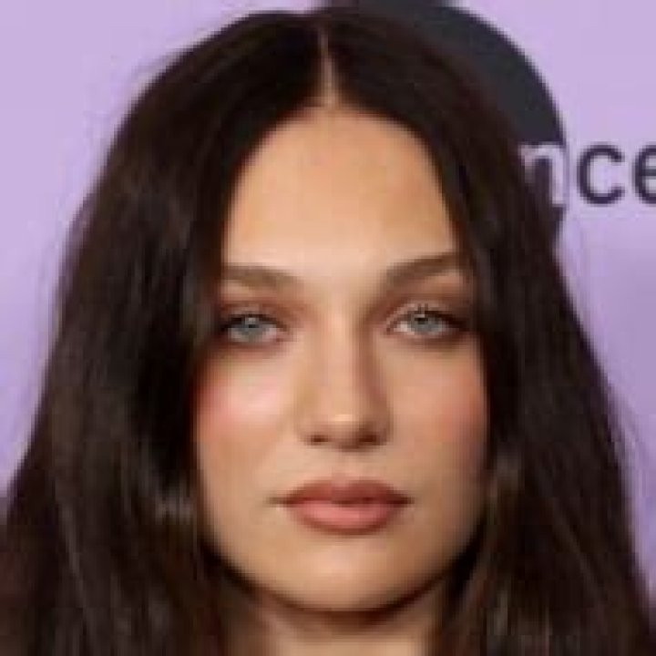 Romaisa Khan - Age, Family, Bio