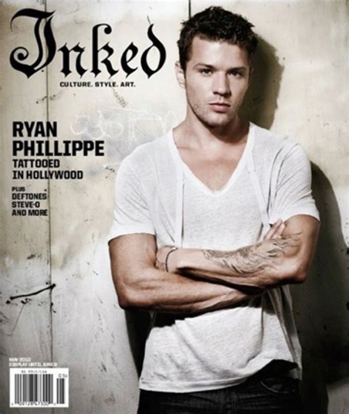Ryan Phillippe whines about his fame: “I am not Brad Pitt”
