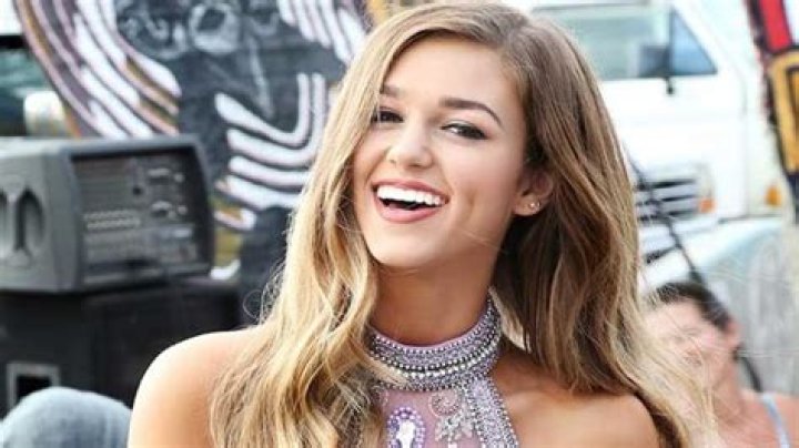 Sadie Robertson Bio (Wiki) 