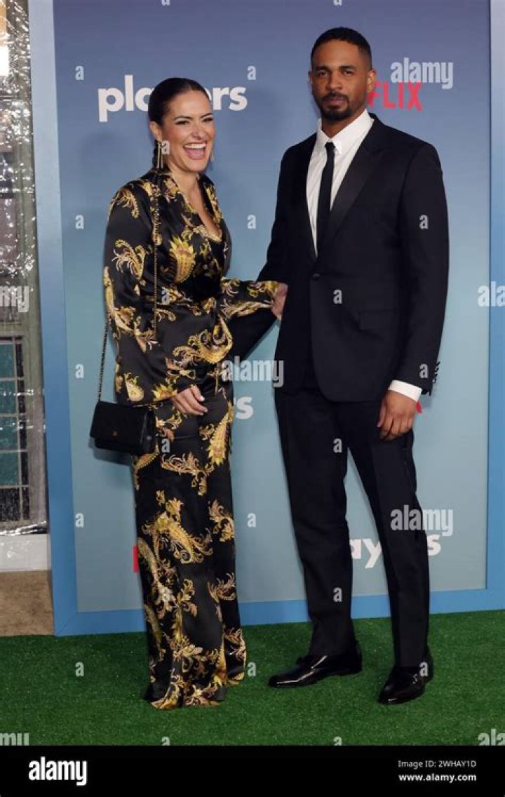 Samara Saraiva is Married to Damon Wayans and shares $5 Million of his Net Worth.