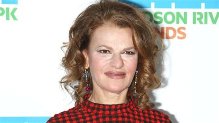 Sandra Bernhard Height, Weight, Net Worth, Age, Birthday, Wikipedia, Who, Nationality, Biography