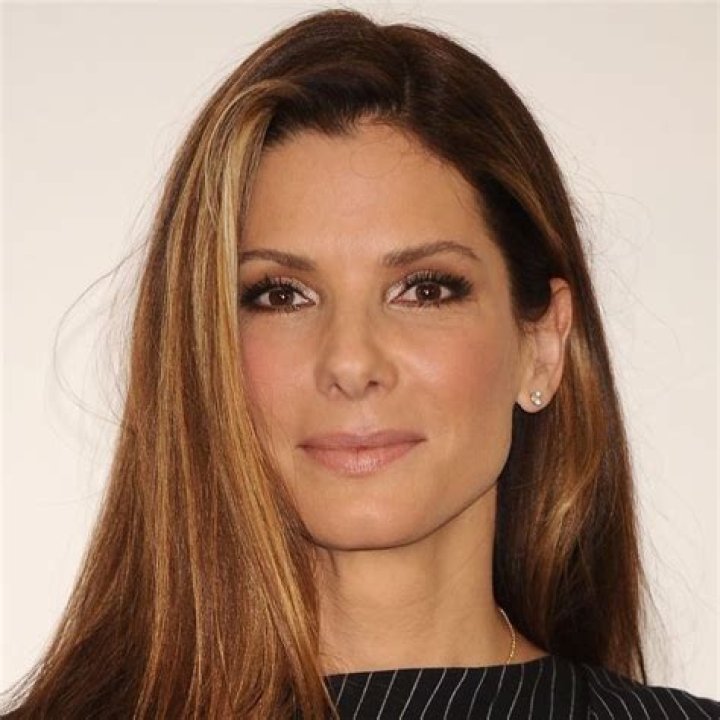 Sandra Bullock Height, Weight, Net Worth, Age, Birthday, Wikipedia, Who, Nationality, Biography