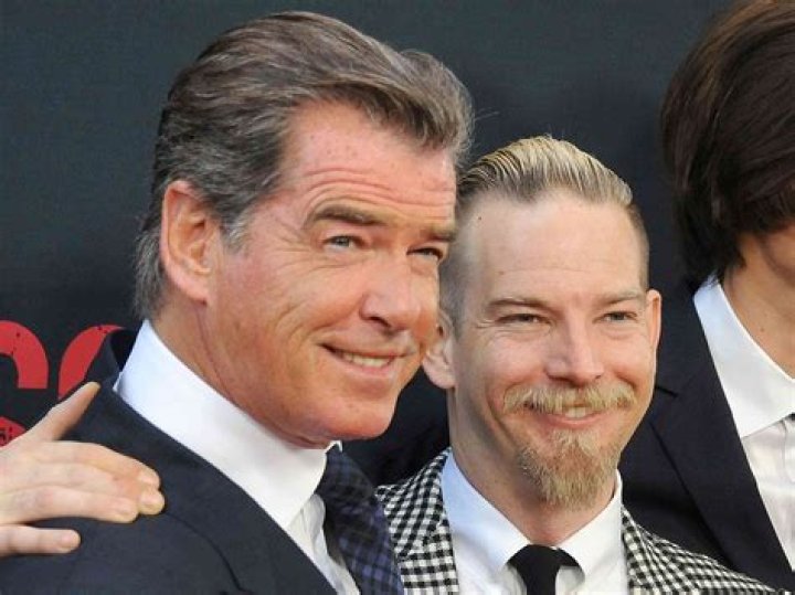 Sean Brosnan Bio (Wiki) 