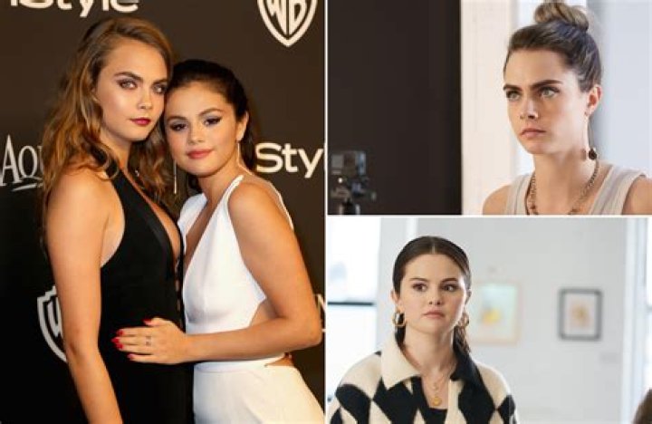 Selena Gomez & Cara Delevingne party on a yacht in Ischia: bad news?