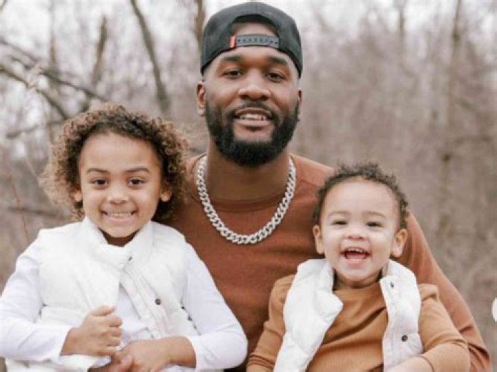 Shaquille Leonard Family: Wife, Siblings, Children/Kids, Parents