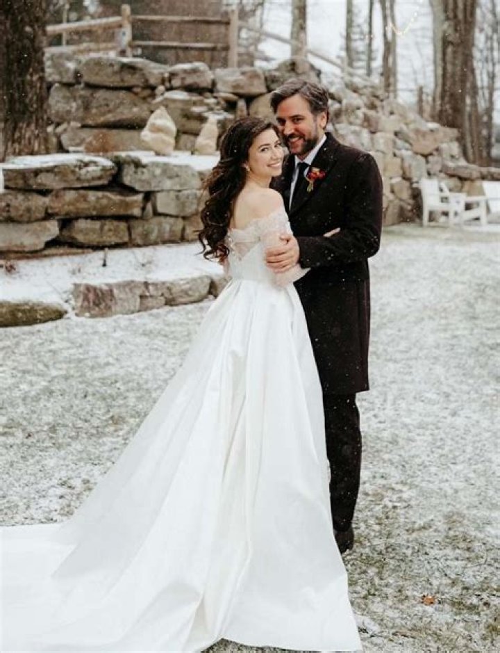 Snow-filled Wedding! Josh Radnor revealed he married girlfriend Jordana Jacobs in a New York blizzard 