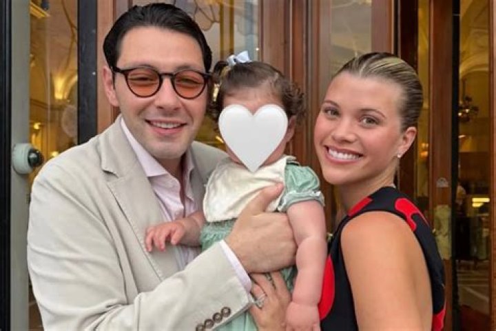 “Sofia Richie is expecting her first child with husband Elliot Grainge” links