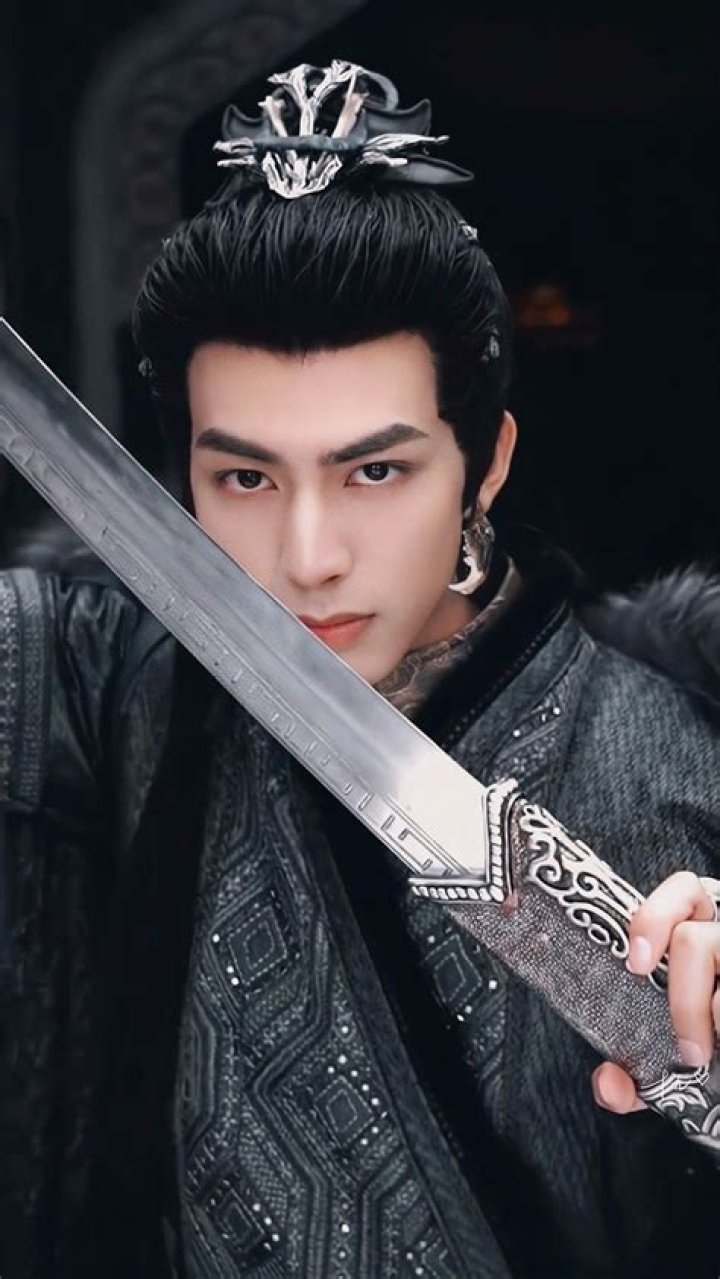 Song Weilong Bio (Wiki) 
