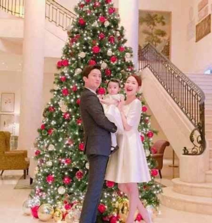 South Korean actor, In Gyo-jin shares two daughters with his wife, So Yi-Hyun.