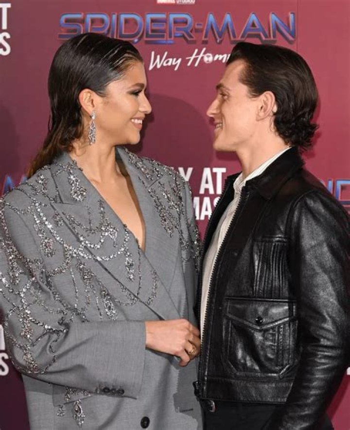 	Spider-Man producer warned Tom Holland and Zendaya not to date each other	