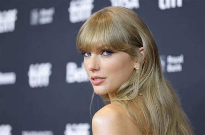 Star: Taylor Swift has lost weight, ‘become fixated on her body image’