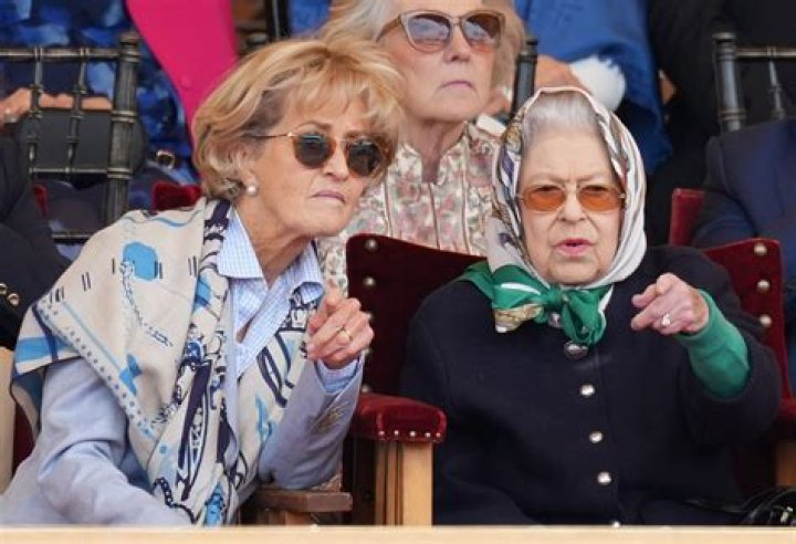 ‘The Crown’ will feature intimate scenes between Prince Philip & Penny Knatchbull