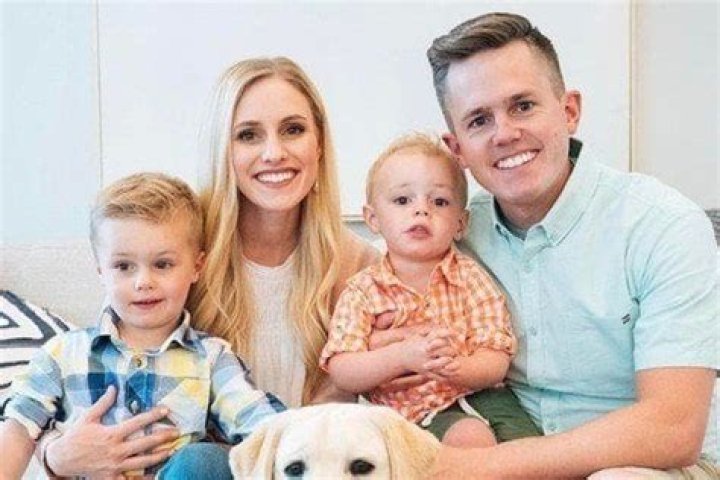 The Holderness Family - Members, Ages, Trivia