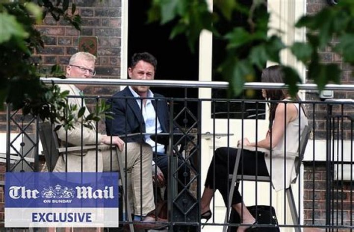 The Sussexes are ‘sick & tired’ of ‘people lining up to take cheap shots at them’