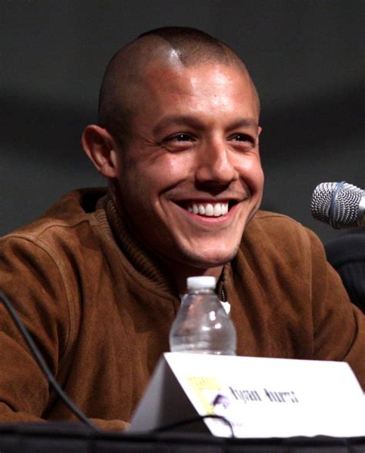 Theo Rossi Bio (Wiki) 