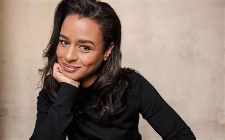 This Is Sarah Cooper, Whose Trump Series Is Taking TikTok & Twitter By Storm, A Best-Selling Author & Comedian. And Check Out Her Husband & Net Worth!