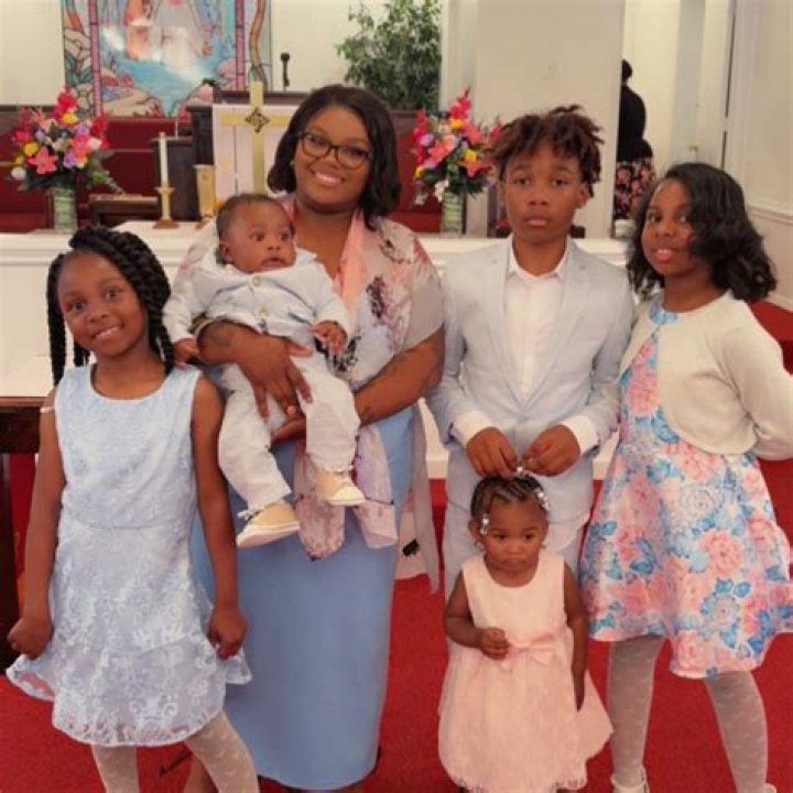 Tiara Harris - Age, Family, Bio