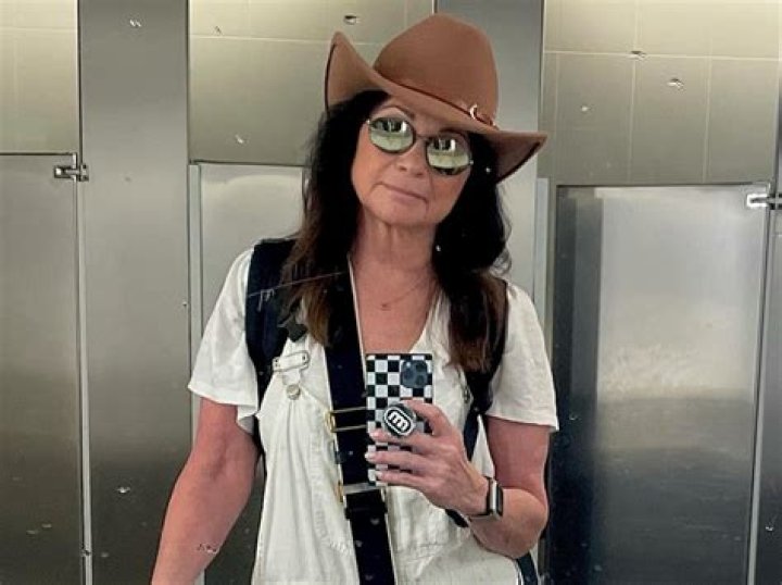 Valerie Bertinelli posts video calling out commenter who told her to lose weight