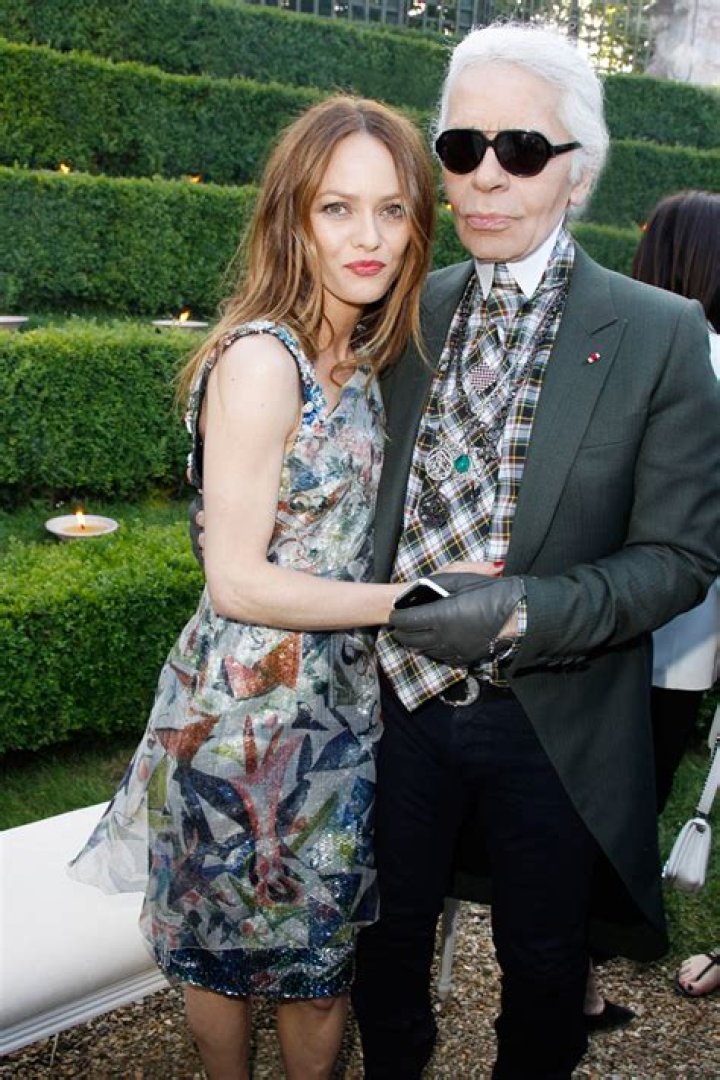 Vanessa Paradis is dating Carla Bruni’s ex-lover, thanks to Karl Lagerfeld