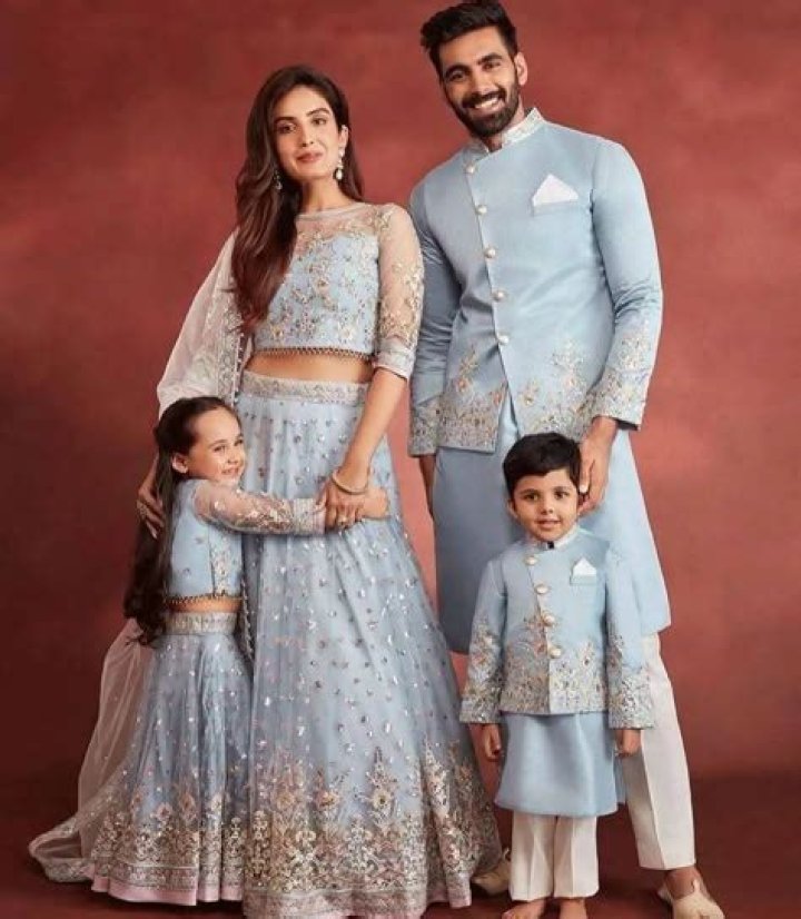 Vedang Raina Parents: Father Mother And Family Background