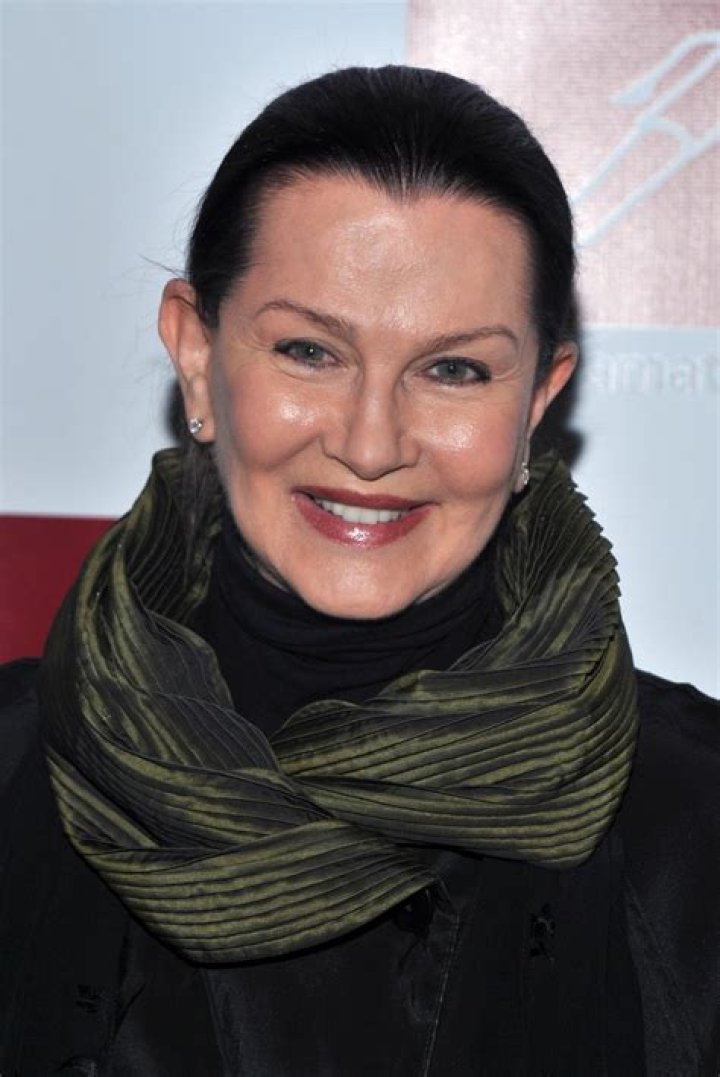 Veronica Hamel Net Worth - Wiki, Age, Weight and Height, Relationships, Family, and More