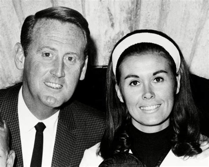 Vin Scully first wife: Who is Joan Crawford?