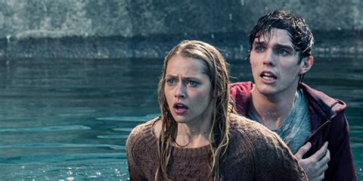 What happens at the end of warm bodies?