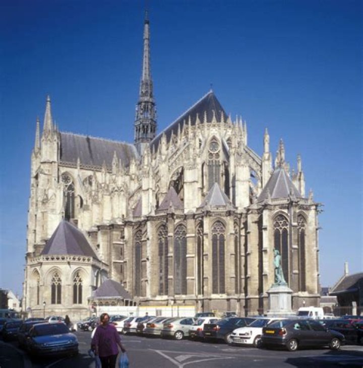 What is the largest Gothic cathedral in France?