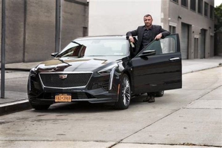 What model Cadillac is Ray Donovan driving?