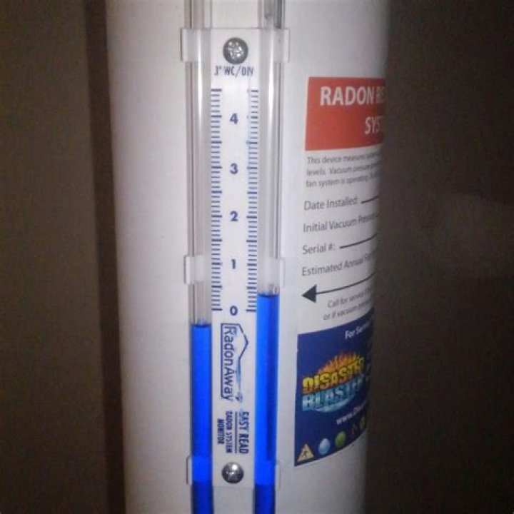 What should my radon manometer read?